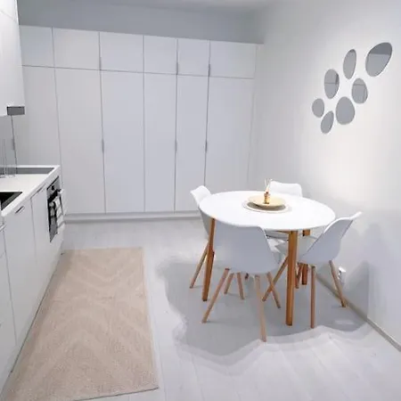 Cozy By Nunu, Valtakatu